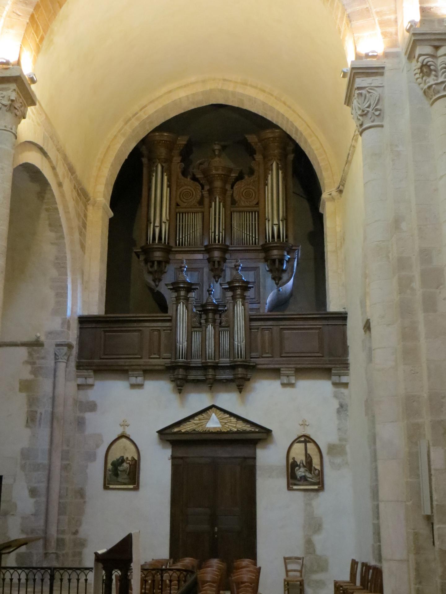 E glise saint amand de saint amand montrond orgue du grand conde 